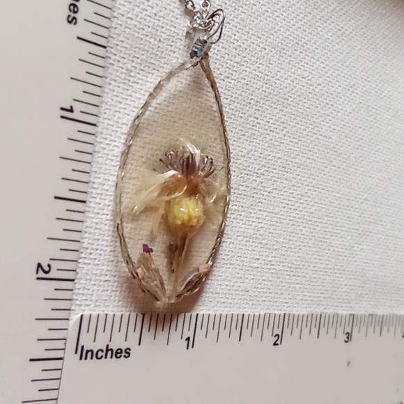 Floral necklace, amulet - Picture 2 of 2